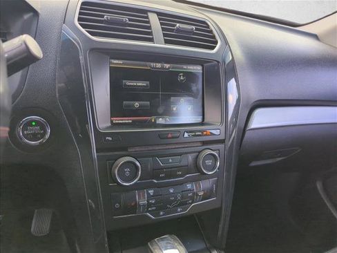 Used 2016 Ford Explorer XLT w/ Equipment Group 202A image 13