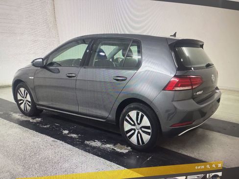 Used 2018 Volkswagen e-Golf SEL Premium w/ Driver Assistance Package FWD image 5