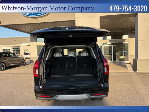 Used 2025 Ford Expedition Platinum w/ Driver's Package AWD/4WD image 37