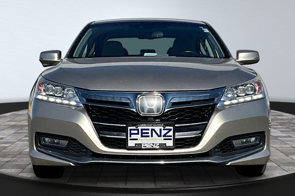 Used 2014 Honda Accord Plug-In Sedan image 2