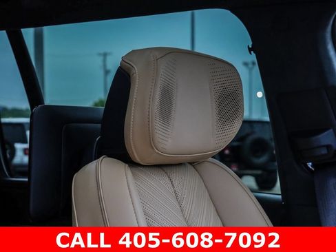 Used 2026 Cadillac Escalade IQL Sport 2 AWD/4WD image 17