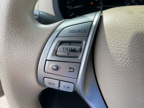 Used 2015 Nissan Altima 2.5 S w/ Sport Value Package FWD image 13