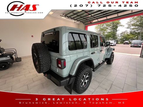 Used 2023 Jeep Wrangler Unlimited Rubicon w/ Cold Weather Group AWD/4WD image 6
