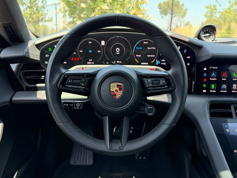 Used 2022 Porsche Taycan GTS AWD/4WD image 15