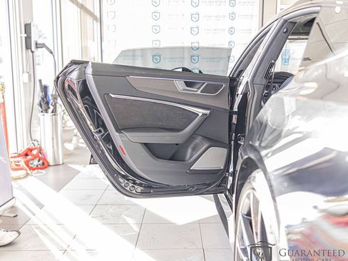 Used 2023 Audi RS 7 Sportback w/ Carbon Optic Package image 34