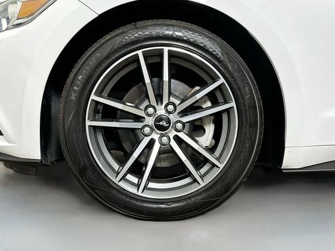 Used 2016 Ford Mustang Premium image 35