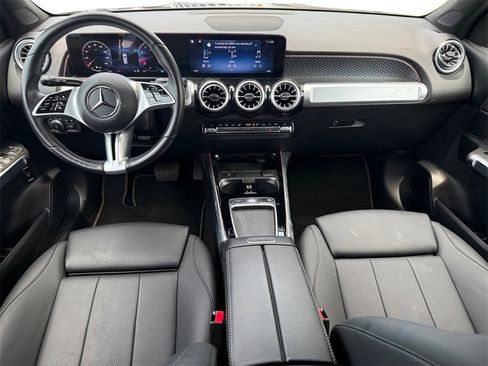 Used 2024 Mercedes-Benz GLB 250 GLB 250 image 10