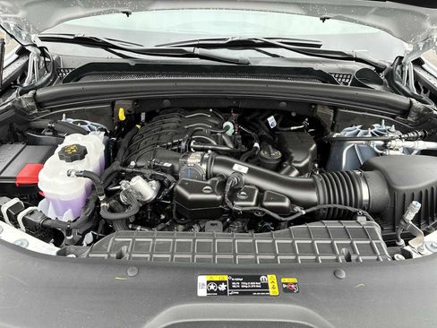 New 2026 Jeep Grand Cherokee Laredo image 17