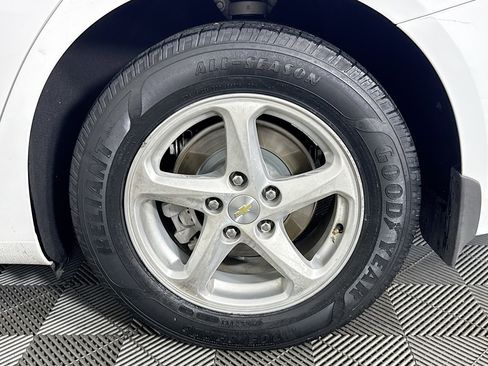 Used 2018 Chevrolet Malibu LS image 36