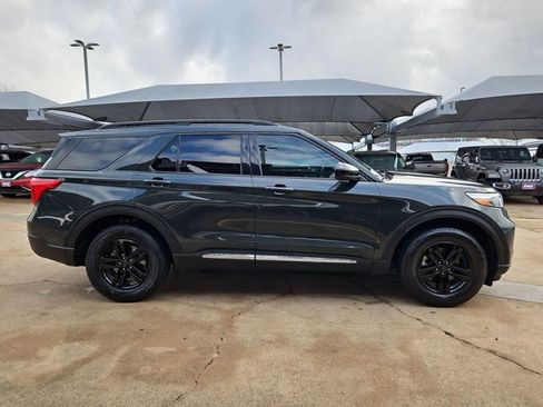 Used 2022 Ford Explorer XLT w/ Class IV Trailer Tow Package image 4