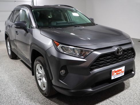 Used 2021 Toyota RAV4 XLE w/ Convenience Package AWD/4WD image 5