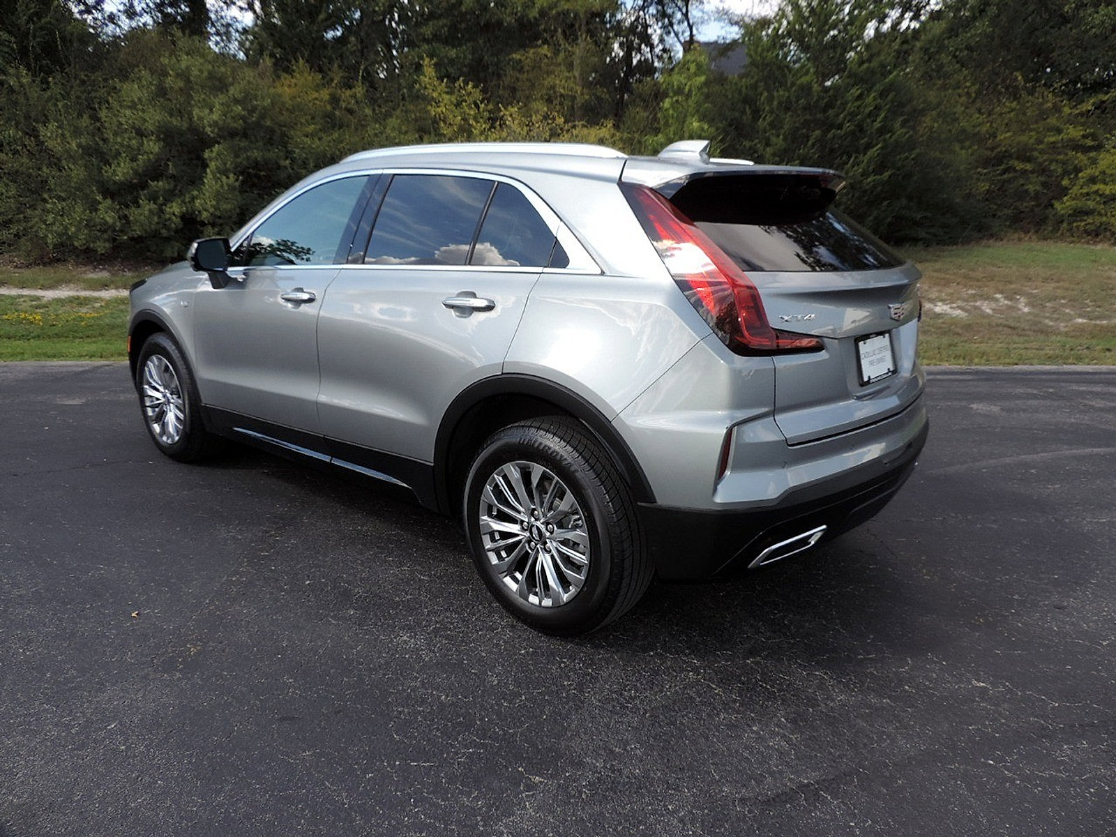 Certified 2025 Cadillac XT4 Premium Luxury FWD image 7