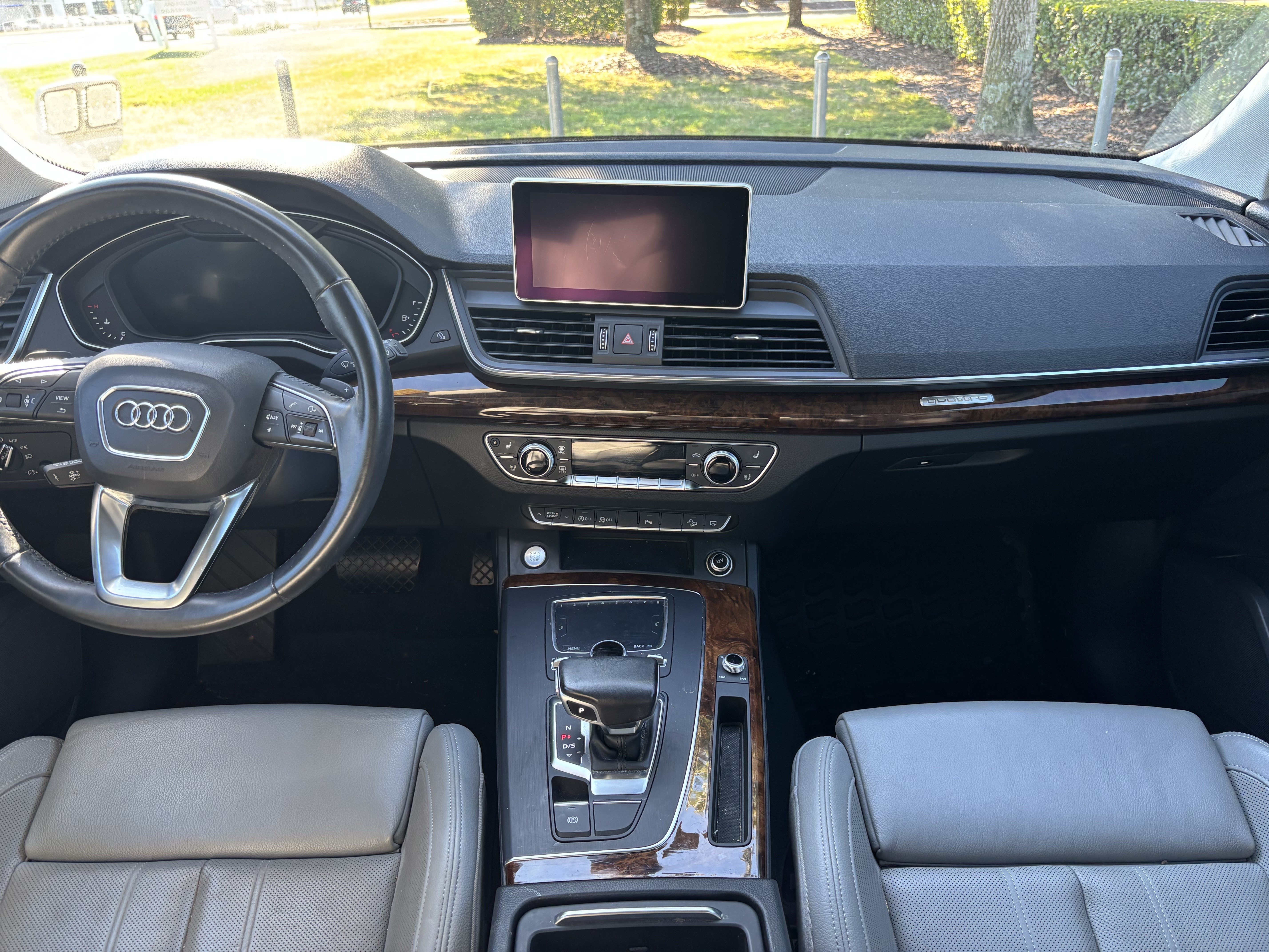 Used 2018 Audi Q5 2.0T Premium Plus w/ Premium Plus Package AWD/4WD image 32