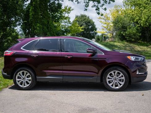 Used 2024 Ford Edge Titanium AWD/4WD image 4