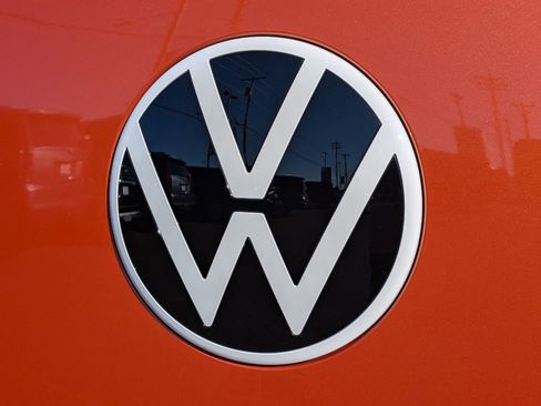 New 2025 Volkswagen ID. Buzz Pro S Plus image 29