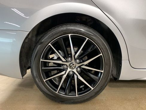Used 2024 Toyota Camry SE image 38