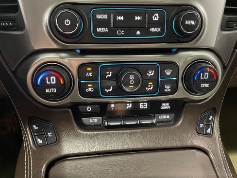 Used 2015 Chevrolet Tahoe LTZ AWD/4WD image 38