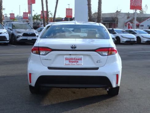 Used 2025 Toyota Corolla LE image 14