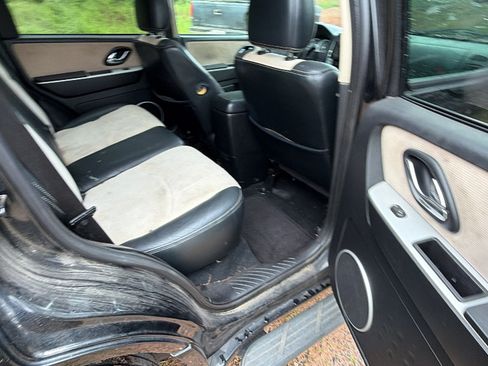 Used 2005 Mercury Mariner 2WD V6 image 22