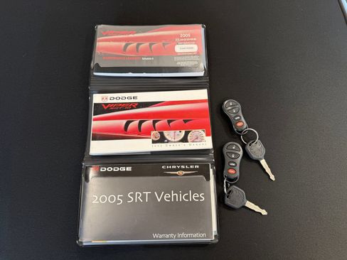 Used 2005 Dodge Viper SRT-10 RWD image 32