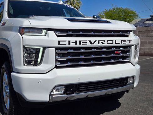 Used 2022 Chevrolet Silverado 2500 LTZ w/ Z71 Chrome Sport Edition AWD/4WD image 8