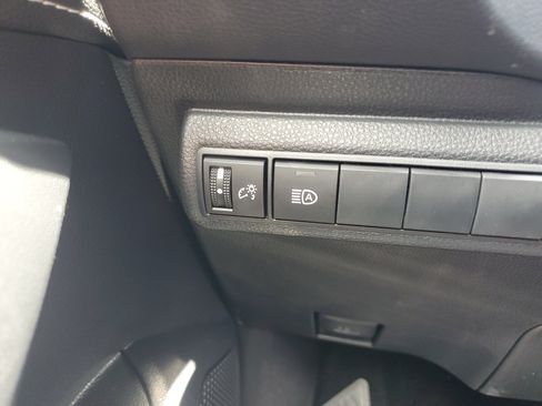 Used 2025 Toyota Corolla SE FWD image 25