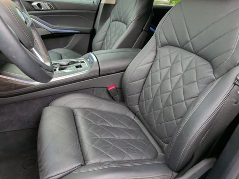 Certified 2024 BMW X7 xDrive40i AWD/4WD image 25