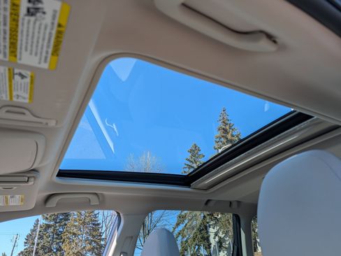 Used 2023 Subaru Forester Premium image 34