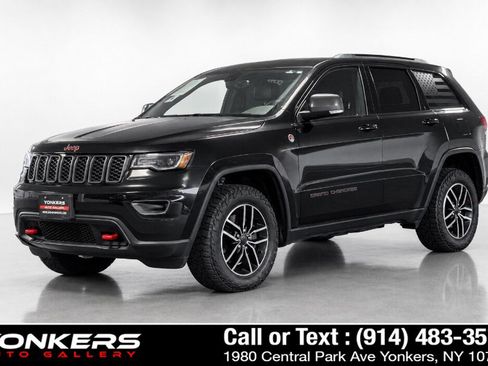 Used 2019 Jeep Grand Cherokee Trailhawk w/ Trailhawk Luxury Group AWD/4WD image 1