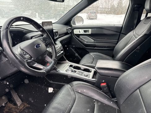 Used 2020 Ford Explorer ST w/ Premium Technology Package image 2