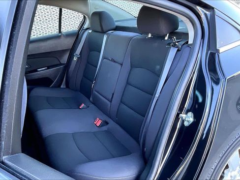Used 2016 Chevrolet Cruze LT image 19