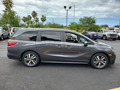 Used 2024 Honda Odyssey Touring image 5