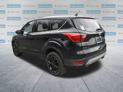 Used 2019 Ford Escape SE image 6