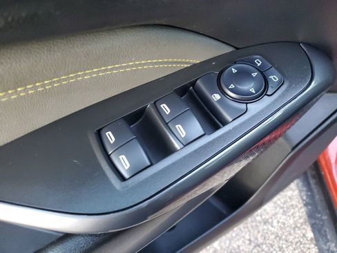 Used 2024 Chevrolet Trax ACTIV w/ Sunroof Package image 29