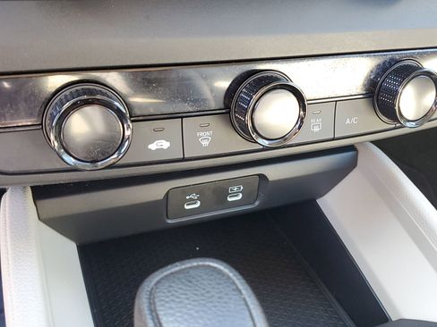 Used 2024 Honda Accord LX image 24