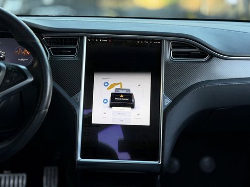 Used 2017 Tesla Model X P100D image 50