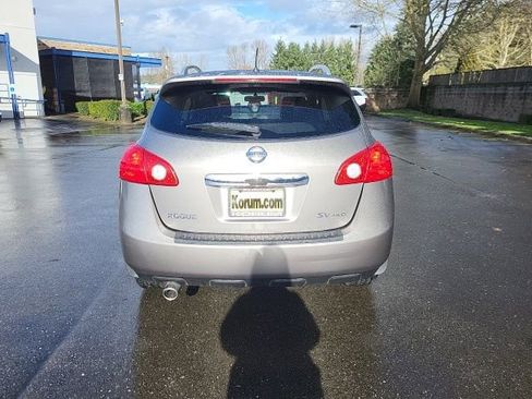 Used 2012 Nissan Rogue SV image 4