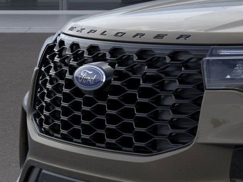 New 2026 Ford Explorer ST-Line w/ ST-Line Street Pack image 17