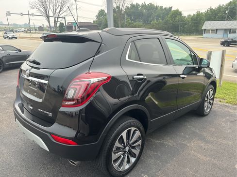 Used 2022 Buick Encore Preferred w/ Safety Package AWD/4WD image 3