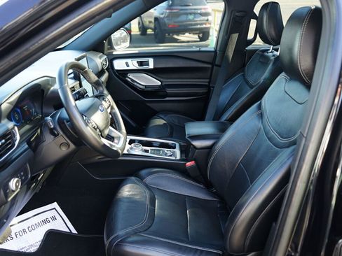 Used 2021 Ford Explorer ST w/ Equipment Group 401A image 12