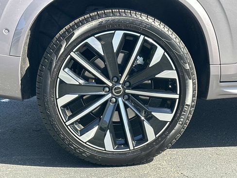 Certified 2026 Volvo XC90 B6 Ultra image 28