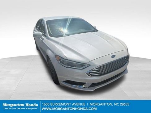 Used 2018 Ford Fusion SE w/ Fusion SE Technology Package image 1