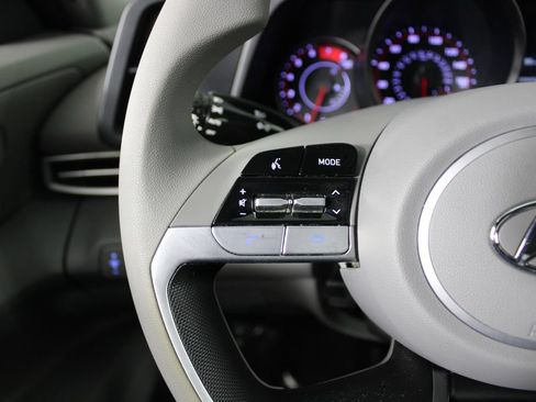 Certified 2023 Hyundai Elantra SEL FWD image 23