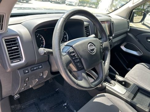 Certified 2023 Nissan Frontier SV w/ SV Convenience Package RWD image 23