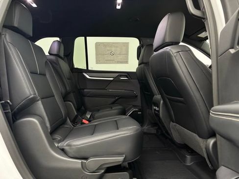 New 2026 GMC Acadia Elevation w/ Elevation Premium Package FWD image 38