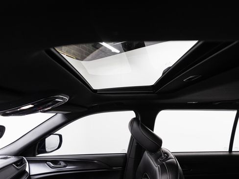 Used 2024 Jeep Grand Cherokee L Altitude image 5