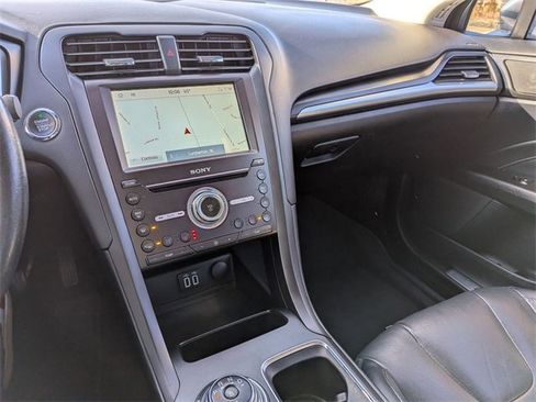 Used 2020 Ford Fusion Titanium image 23