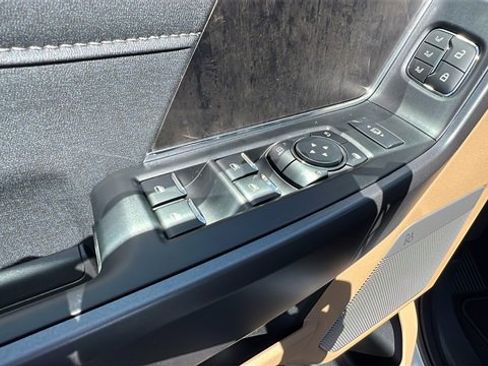 New 2025 Ford F250 Lariat w/ FX4 Off-Road Package image 23