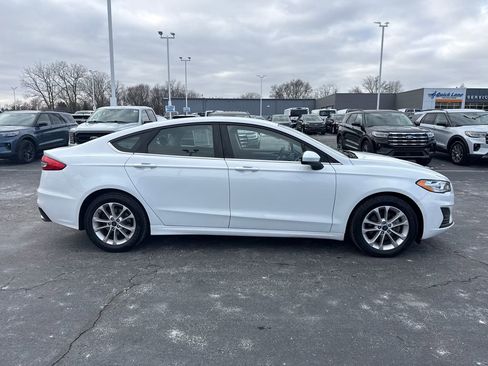 Used 2020 Ford Fusion SE image 6