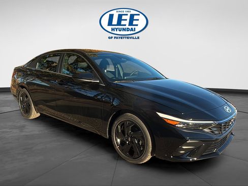 New 2026 Hyundai Elantra SEL Sport Premium image 1